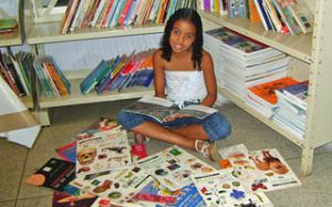 Tain Alves dos Santos, da 6 srie, j leu 230 livros em um ano