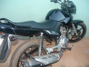 Moto recuperada no ptio da delegacia