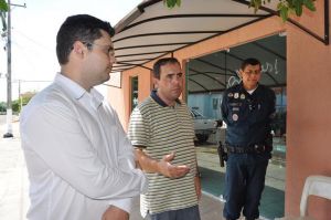 Delegado, prefeito e cabo Hernandes