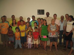 Membros da Associao, comunidade e o vereador Moacir Justino
