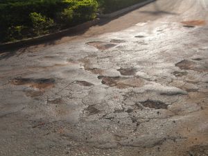 Avenida Jos Ferreira da Costa com rua Antnio Jos Dias