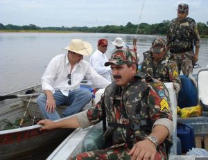 Sub-Tenente Ortiz e equipe da PMA