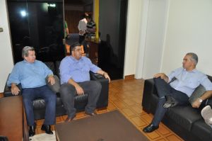 Da esquerda para direira, Onevan,Delano e Governador Reinaldo