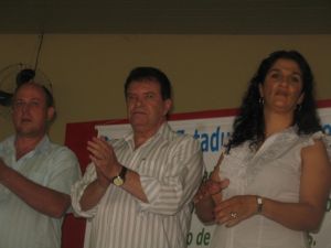 Prefeito Baird, deputado estadual Maurcio Picarelli e a  secretria Dione 
