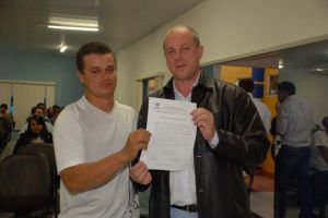 Preito Baird entrega contrato